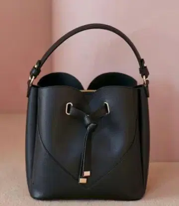 [ 새상품급 ] VIS 하트컷 백 2way 숄더백 블랙