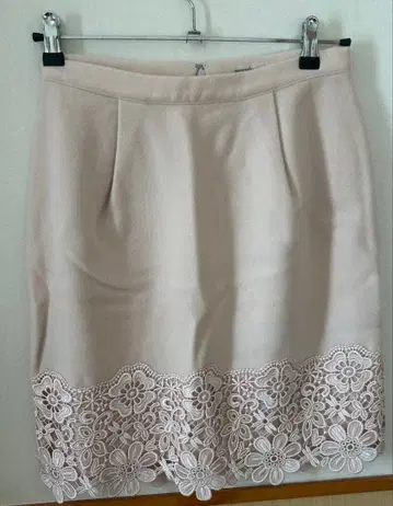 미슈마슈 핑크 베이지 타이트 스커트 꽃무늬 새상품