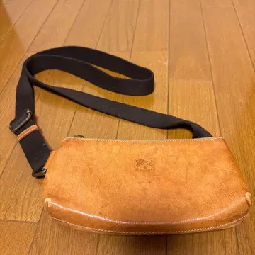 일비종떼 ILBISONTE 사선 크로스 파우치 숄더백