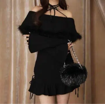 mmeeme 페더 오프숄더 미니 원피스