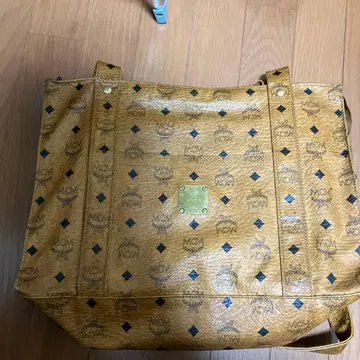 MCM 로고 토트백 브라운