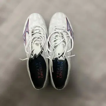 미즈노 알파 화이트 축구화