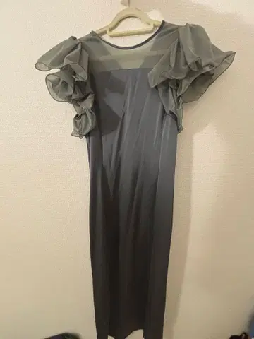 FRAY.I.D 프릴 소매 그레이 롱 드레스 백 세트