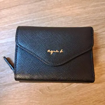 아네스 베. 3단 폴더형 지갑