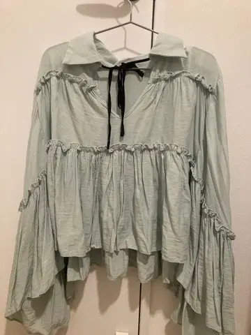 시스터제인 프릴 블라우스 민트 블라우스 리본 레이스업