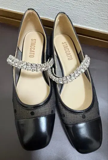 STACCATO 도트 누디 멜리 제인 펌프스