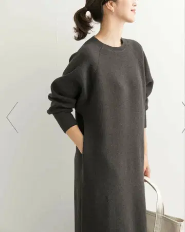 택 포함 새상품 차콜 DOORS 맨투맨 느낌 니트 원피스