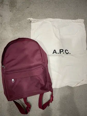 A.P.C. 버건디 백팩