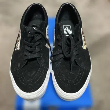 Vans 블랙 스웨이드 스니커즈