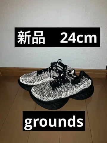 새상품 BLACK grounds 24cm interstellar 스니커즈