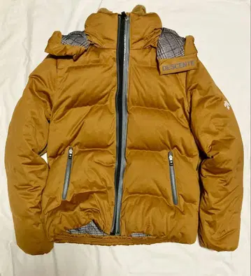 DESCENTE 데상트 미즈사와 다운 FilMelange L 다운