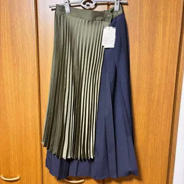 새상품 loaf 플리츠 스커트 ONE 사이즈