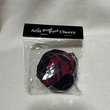 새상품 Acid Black Cherry 키링