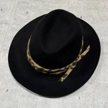 새상품 10780엔 이탈리아제 REBECCA 중절모 레베카