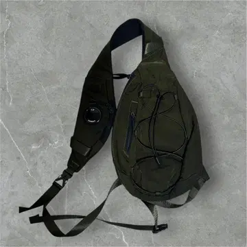 cp company 숄더백