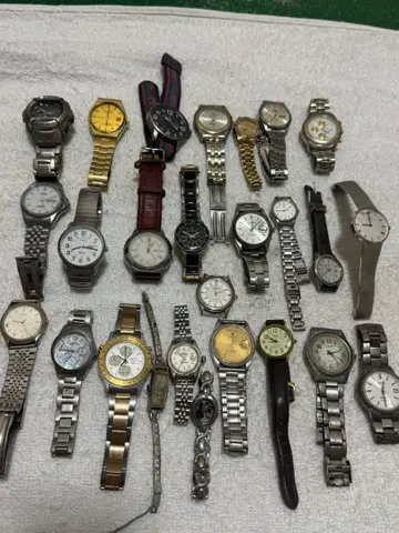 손목시계 묶음 판매 30개 미확인 현 상태품