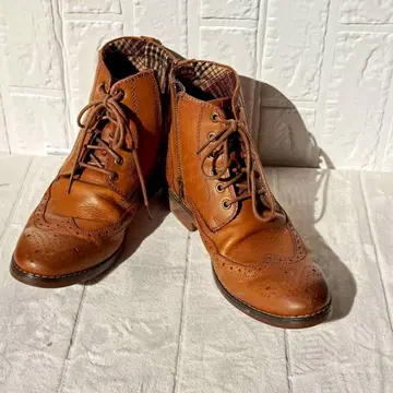 ROCKPORT 브라운 가죽 브로그 부츠 지퍼 포함 26.5cm