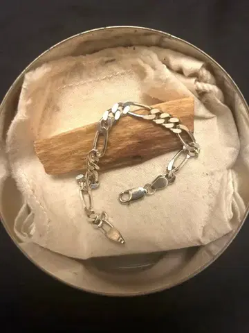 Frank and easy silver bracelet