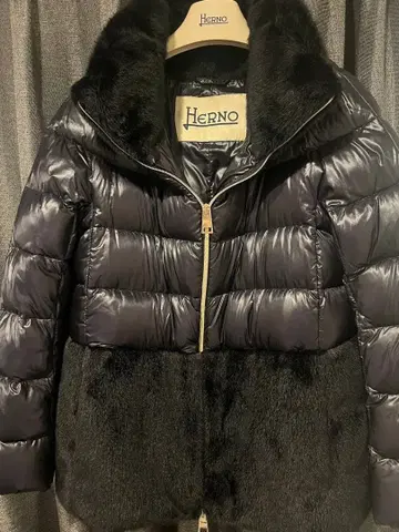 Herno 블랙 다운 자켓