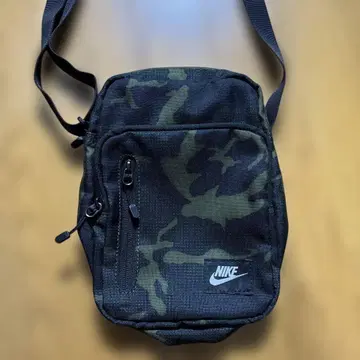 나이키 카모플라쥬 숄더백