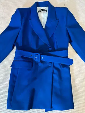 ZARA 파란색 자켓