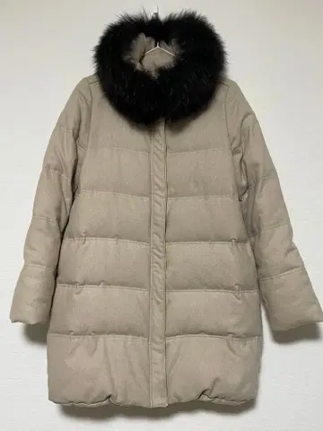 [ Dou Dou ] 퍼가 달린 베이지 다운 자켓