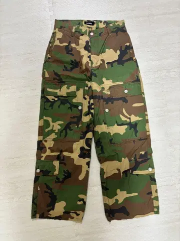 XLARGE 카모플라쥬 카고 팬츠