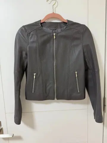 아나이 사이즈 38 차콜 그레이 가죽 자켓