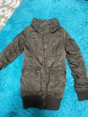 올리브 그린 밀리터리 자켓