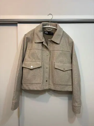 ZARA 베이지 크롭 자켓 L