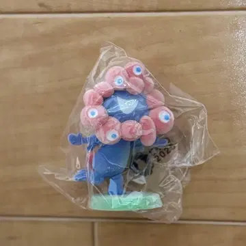 미야쿠미야쿠 플로키 피규어 밸런스 포즈