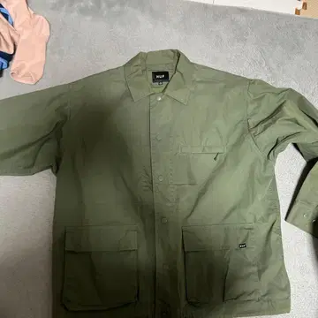 HUF 밀리터리 자켓 올리브색