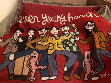 never young beach 러그