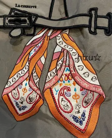 새상품 미사용 라쿠제트 스누피 콜라보 백 스카프 그레이 L