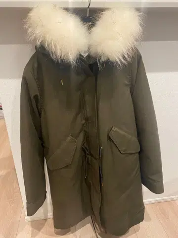 (새상품급) IENA 카키 퍼 달린 모즈 코트