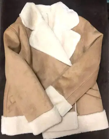 [택 포함 새상품] 베이지 스웨이드풍 숏 라이더 자켓