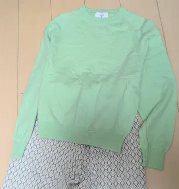 최종 가격 인하 새상품급 유나이티드 애로우즈 스웨터