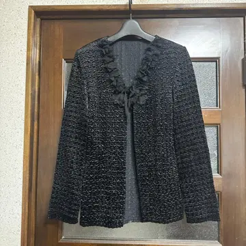 프릴 장식 블랙 니트 가디건