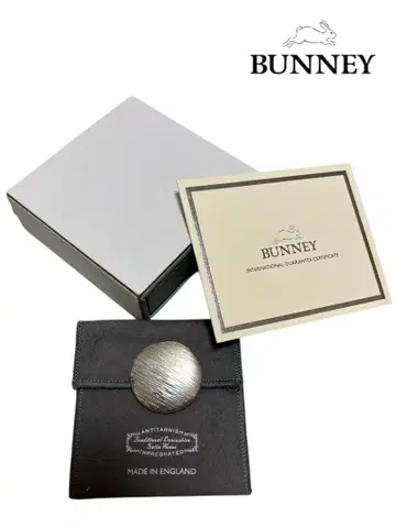 BUNNEY 34mm Bark Finish Badge 925 Silver