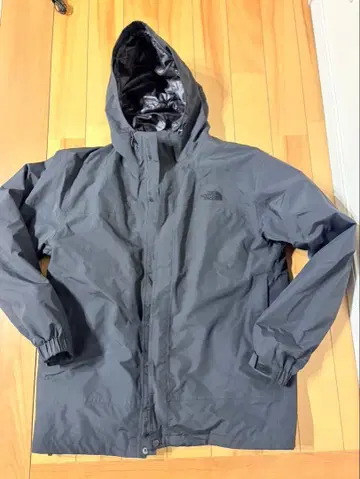 The North Face 블랙 마운틴 파카