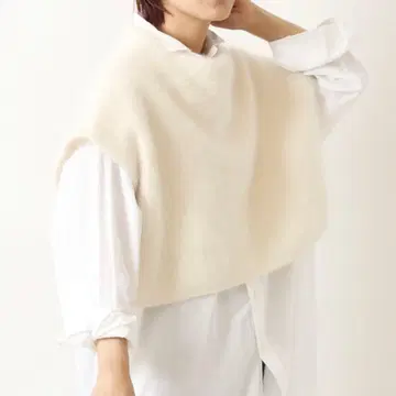 Spick & Span 크롭 퍼 니트 베스트