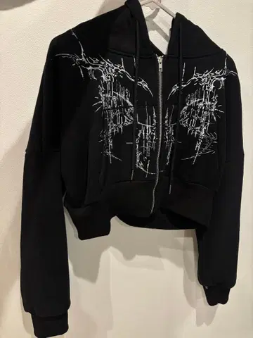 Cult Tokyo 크롭 후드티 [ 프리 사이즈 ]