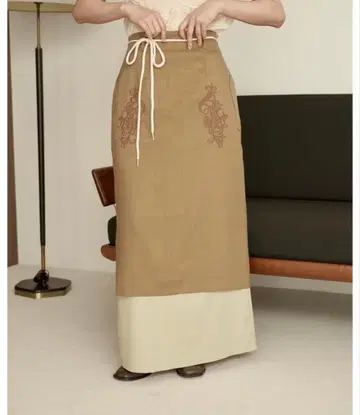 moitytto 자수 레이어 스커트