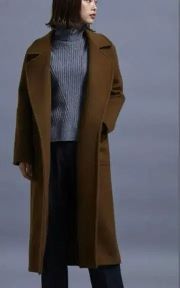 [STUDIOUS] 빅칼라 세미 플레어 코트