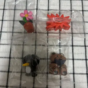 DAISUKE KONDO art collection mascot 1