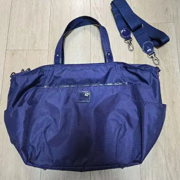 카나나 프로젝트 네이비 숄더백