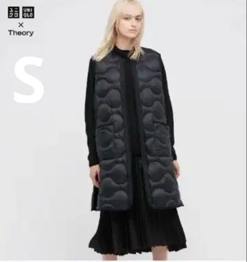 UNIQLO x Theory 블랙 다운 베스트 size S