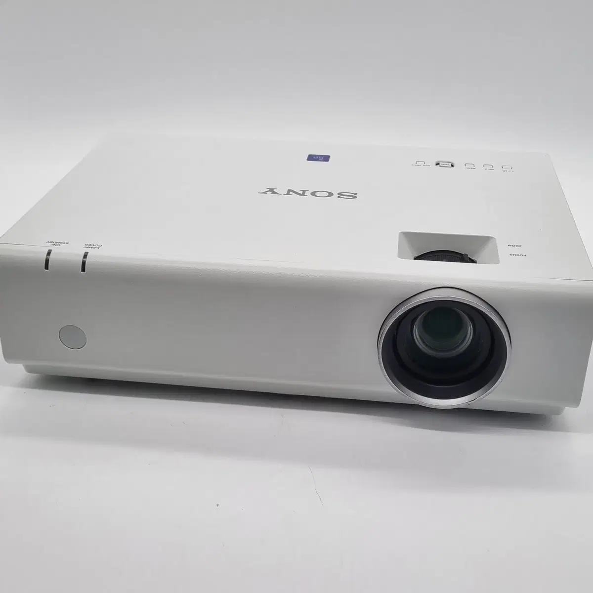 Sony VPL-EX283 4000 ANSI XGA used beam projector