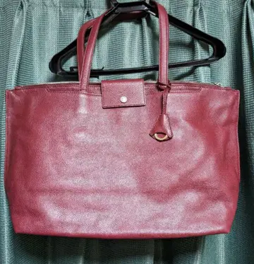 귀성이나 여행, 비즈니스에도 추천! 아니아리 보르도 토트백