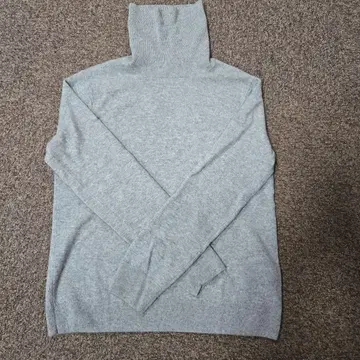 새상품급 UNIQLO 캐시미어 터틀넥